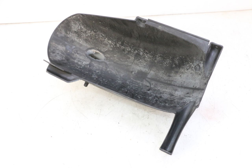 photo de GUARDABARROS TRASERO YAMAHA YP MAJESTY 125 (2007 - 2010) - Detalle de la pieza