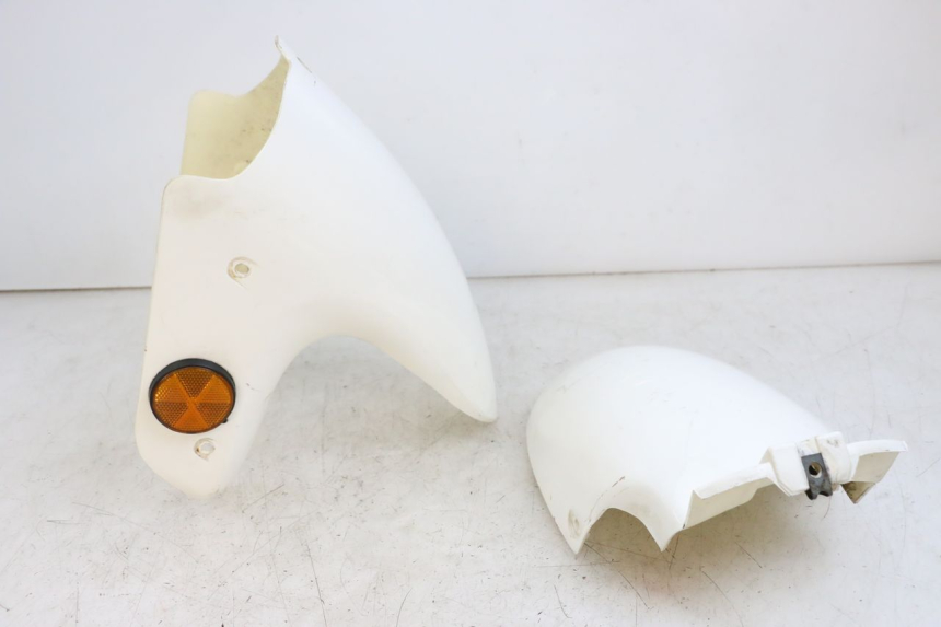 photo de GUARDABARROS DELANTERO JONWAY AZTRAL 125 (2008 - 2017) - Primer plano técnico