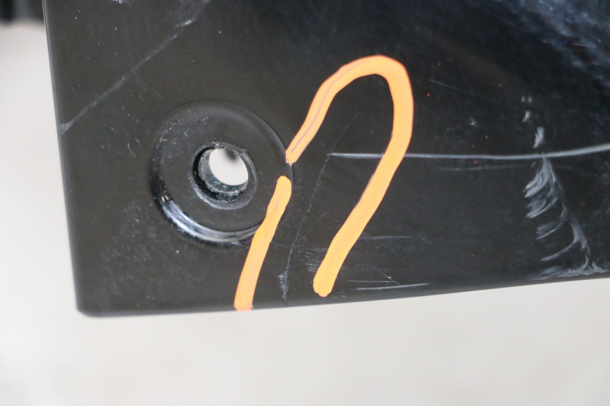 photo de GUARDABARROS DELANTERO SUZUKI BURGMAN 125 (2007 - 2014) - Otra vista del artículo