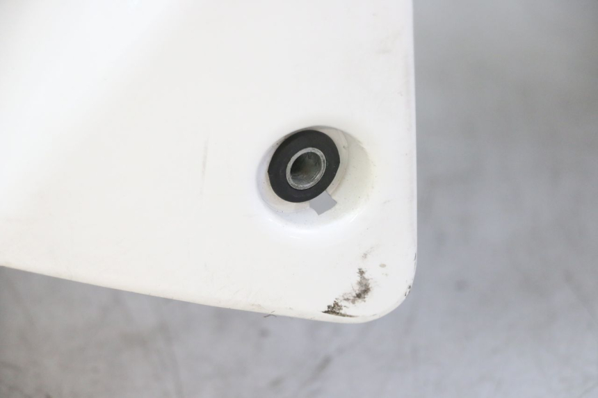 photo de GUARDABARROS DELANTERO KYMCO DINK STREET 125 (2009 - 2014) - Estado de la superficie y material