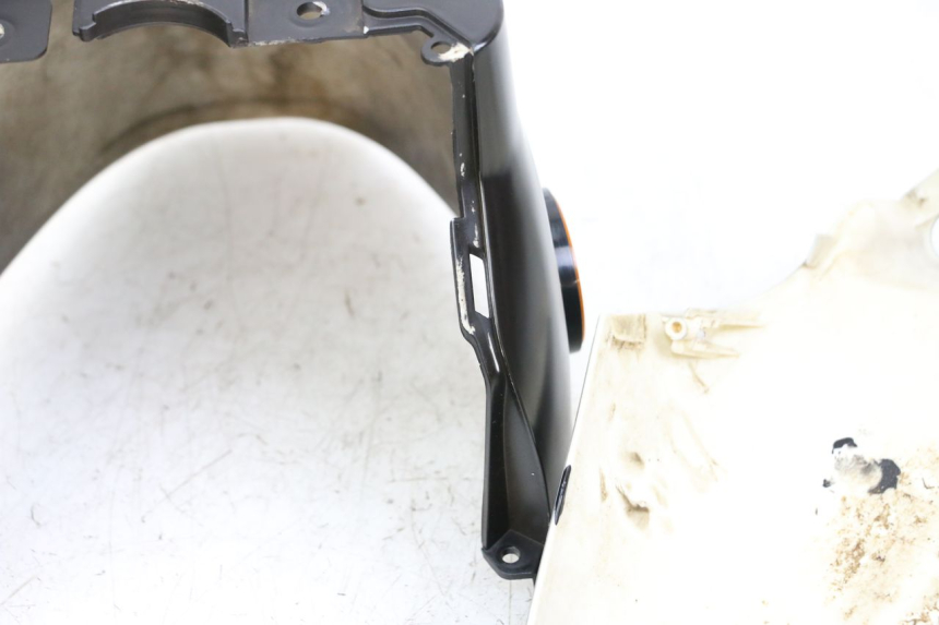 photo de GUARDABARROS DELANTERO WAYSCRAL E-START 1 (2018 - 2022) - Estado de la superficie y material