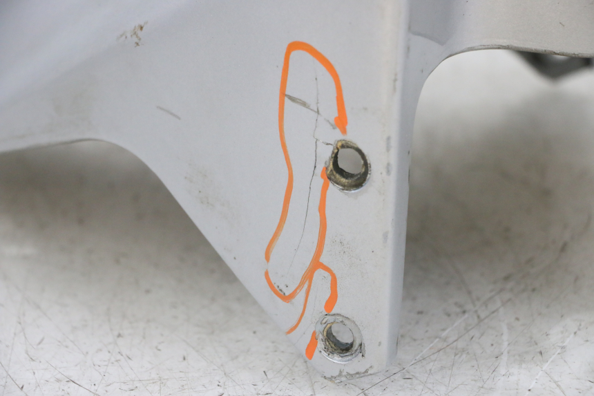 photo de GUARDABARROS DELANTERO PEUGEOT ELYSEO 125 (1999 - 2004) - Zoom estado de uso