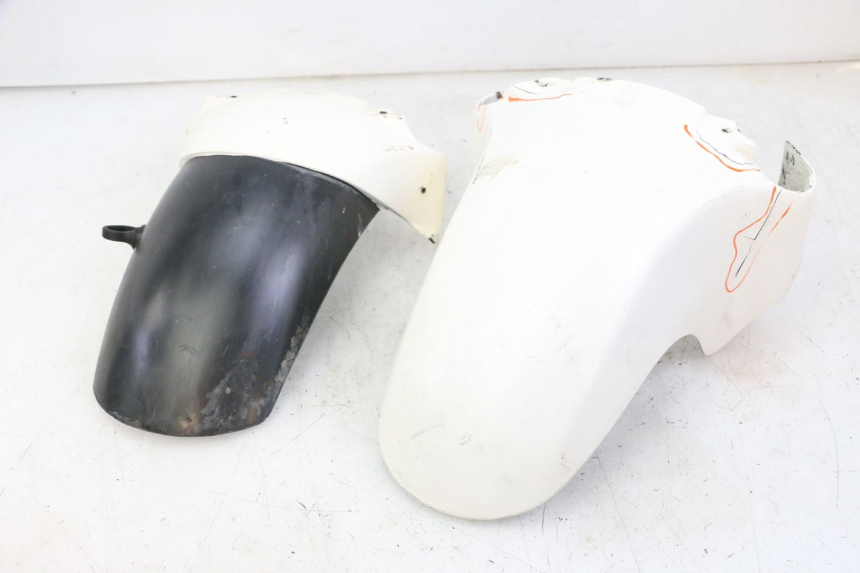 photo de GUARDABARROS DELANTERO YAMAHA FJ 36Y 1100 (1984 - 1985) - Primer plano técnico