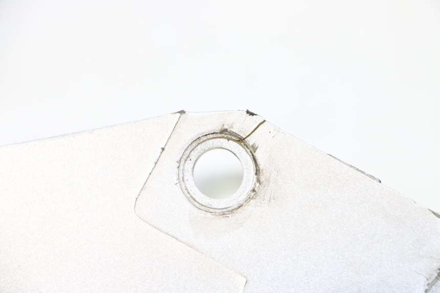 photo de Guardabarros delantero HYOSUNG GF 125 (2001 - 2005) - Estado de la superficie y material