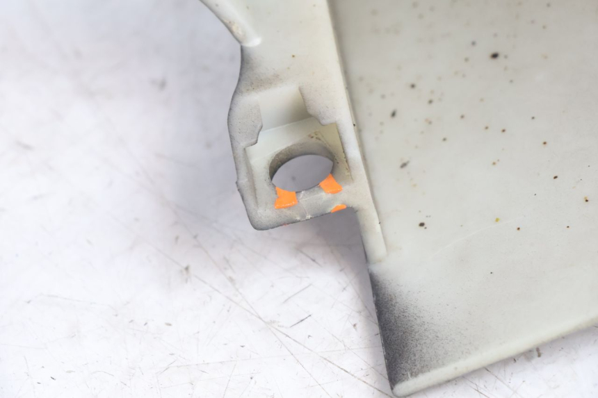 photo de GUARDABARROS DELANTERO PEUGEOT KISBEE 4T 50 (2010 - 2017) - Marcados y referencias originales