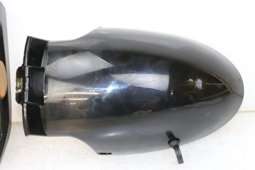 photo de GUARDABARROS DELANTERO LONGJIA SHARPY 125 (2020 - 2024) - Características distintivas