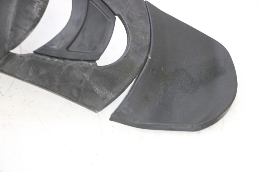 photo de GUARDABARROS DELANTERO PIAGGIO MP3 LT 300 (2010 - 2016) - Características distintivas