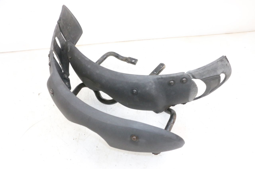 photo de GUARDABARROS DELANTERO PIAGGIO MP3 RL 250 (2006 - 2010) - Detalle de la pieza
