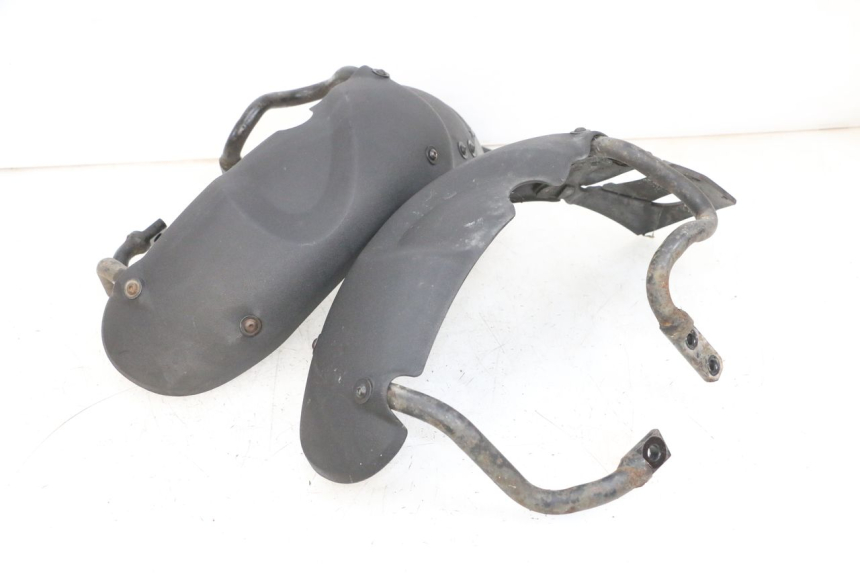 photo de GUARDABARROS DELANTERO PIAGGIO MP3 RL 250 (2006 - 2010) - Otra vista del artículo