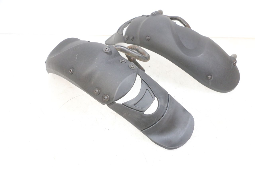 photo de GUARDABARROS DELANTERO PIAGGIO MP3 RL 250 (2006 - 2010) - Detalle de la pieza