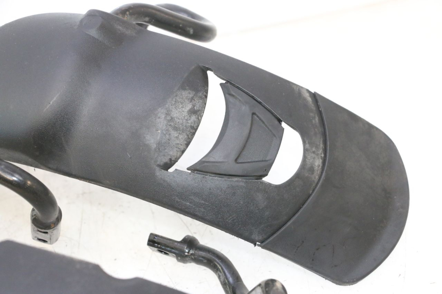 photo de GUARDABARROS DELANTERO PIAGGIO MP3 500 (2016 - 2018) - Características distintivas