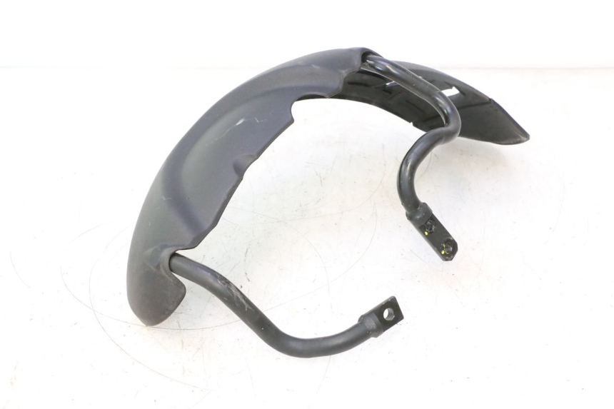 photo de GUARDABARROS DELANTERO PIAGGIO MP3 500 (2011 - 2015) - Detalles de los puntos de fijación