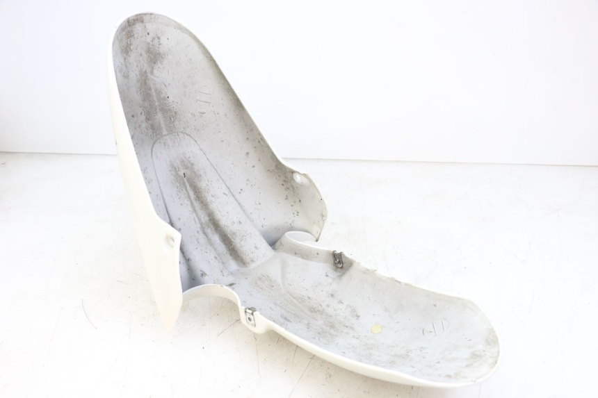 photo de GUARDABARROS DELANTERO MOTO GUZZI NORGE 8V GT 1200 (2011 - 2016) - Detalle de la pieza