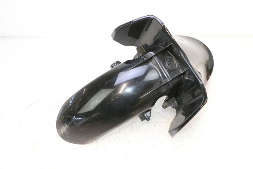photo de GUARDABARROS DELANTERO HONDA PCX (JF57/JF64) 125 (2014 - 2018) - Primer plano técnico