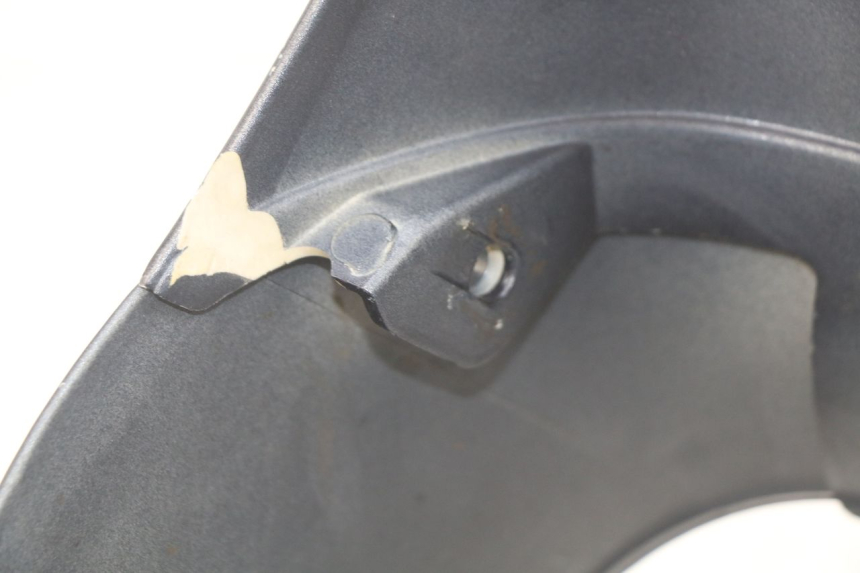 photo de GUARDABARROS DELANTERO KYMCO PEOPLE 250 (2004 - 2008) - Detalle de la pieza