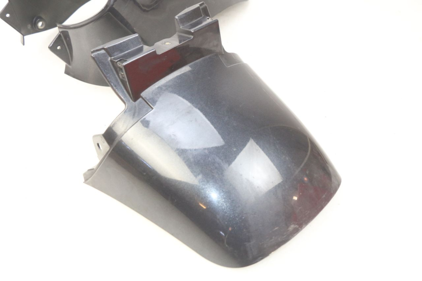 photo de GUARDABARROS DELANTERO KYMCO PEOPLE 250 (2004 - 2008) - Enfoque en la estructura