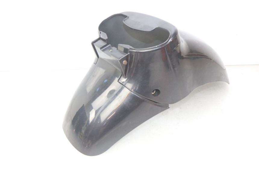 photo de GUARDABARROS DELANTERO KYMCO PEOPLE 250 (2004 - 2008) - Detalles de los puntos de fijación