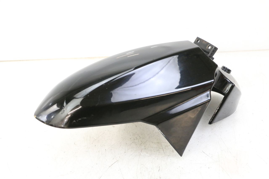 photo de GUARDABARROS DELANTERO KYMCO PEOPLE S 125 (2000 - 2008) - Detalles de los puntos de fijación