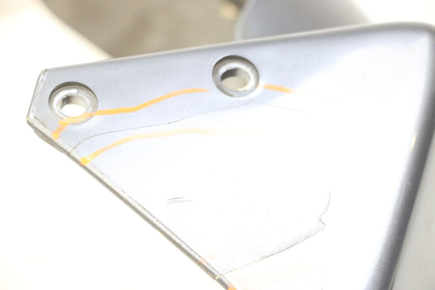 photo de GUARDABARROS DELANTERO PEUGEOT ELYSTAR 125 (2002 - 2007) - Detalle de la pieza