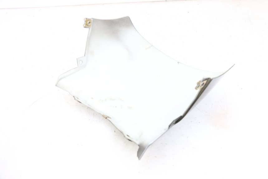 photo de GUARDABARROS DELANTERO EFUN PUSA 1 - Detalles de los puntos de fijación