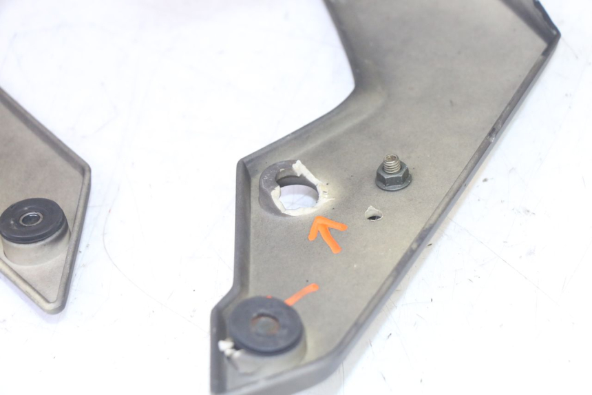 photo de GUARDABARROS DELANTERO MAG POWER R-STREET 50 (2016 - 2025) - Estado de la superficie y material