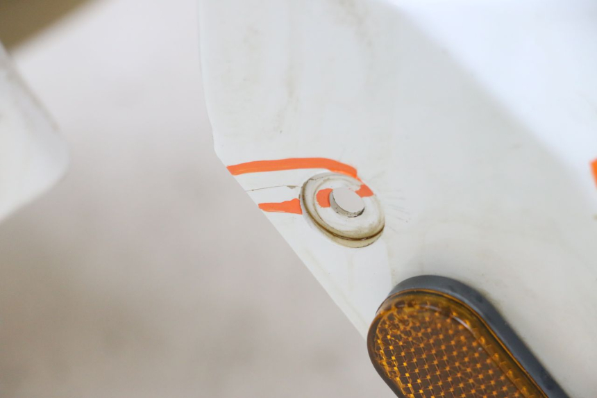 photo de Guardabarros delantero EUROCKA R8 4T 50 (2013 - 2022) - Detalles de los puntos de fijación