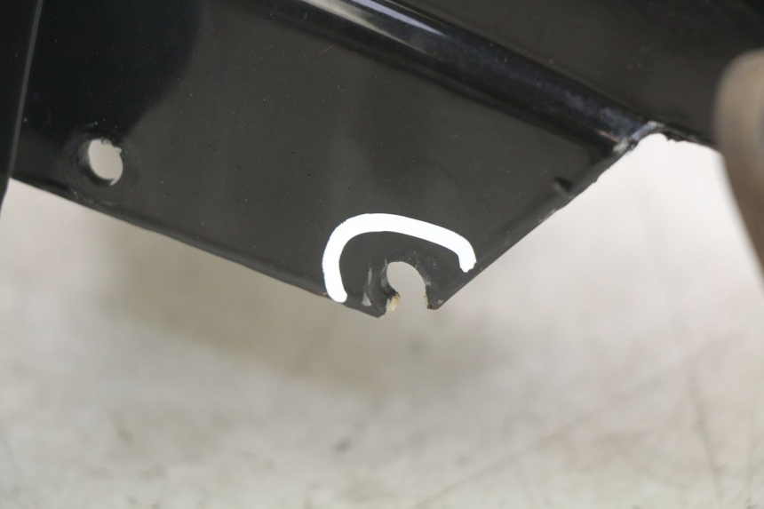 photo de GUARDABARROS DELANTERO YAMASAKI RAPTOR 50 (2013 - 2018) - Detalles de los puntos de fijación