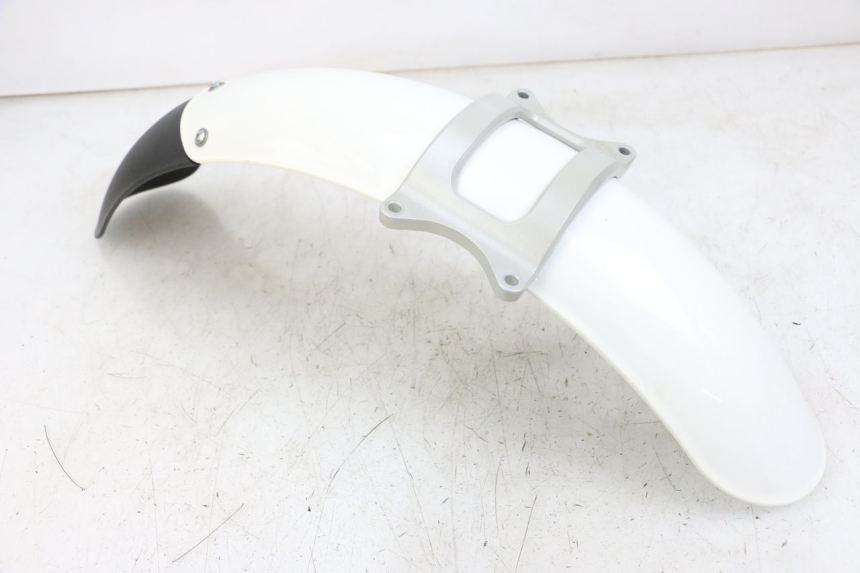 photo de GUARDABARROS DELANTERO ROYAL ENFIELD CONTINENTAL GT 650 (2019 - 2024) - Zoom estado de uso