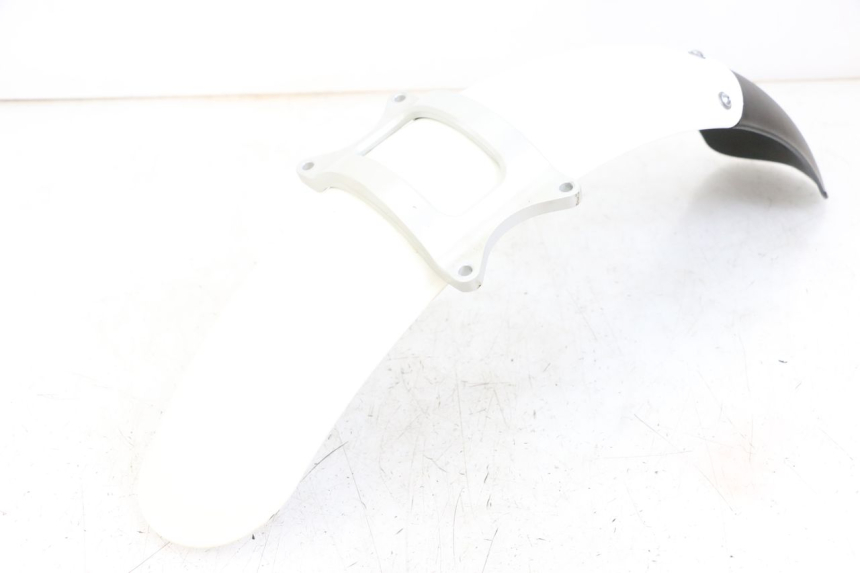 photo de GUARDABARROS DELANTERO ROYAL ENFIELD CONTINENTAL GT 650 (2019 - 2024) - Otra perspectiva