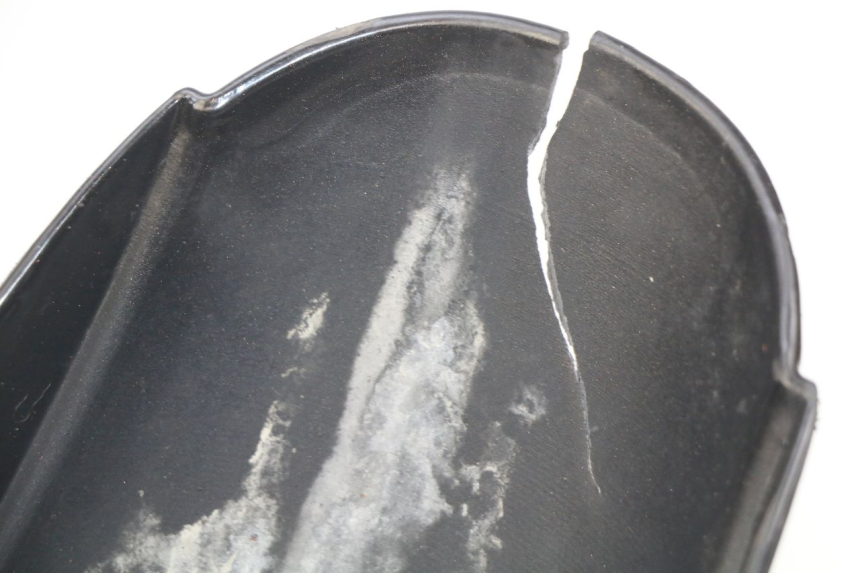 photo de GUARDABARROS DELANTERO APRILIA SCARABEO 100 (2003 - 2012) - Detalle de la pieza