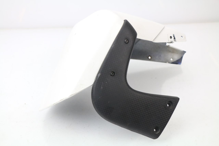 photo de GUARDABARROS DELANTERO PEUGEOT SPEEDFIGHT 2 AC 50 (2000 - 2009) - Detalles de los puntos de fijación