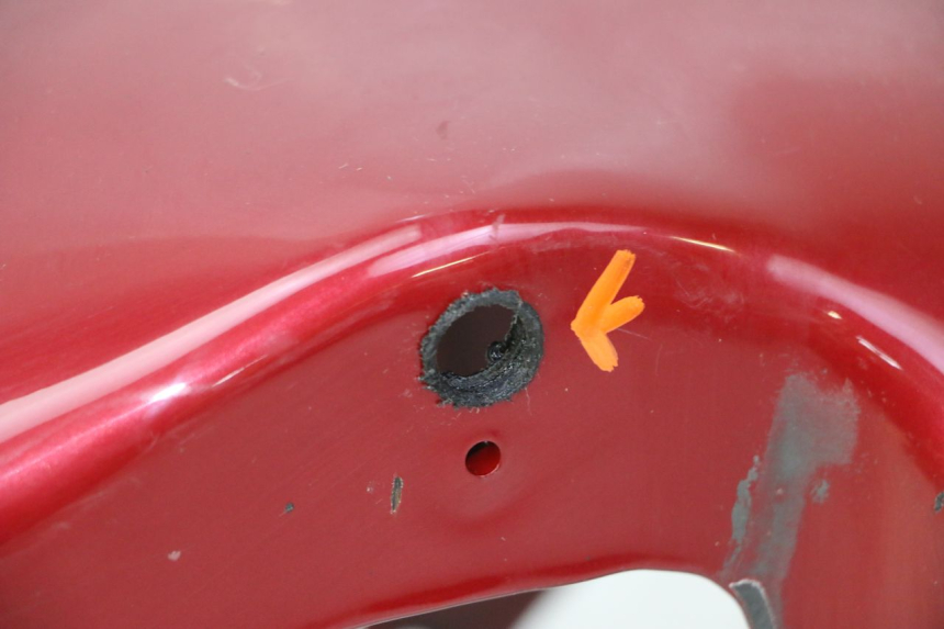 photo de GUARDABARROS DELANTERO TRIUMPH SPRINT 900 (1995 - 1998) - Detalles de los puntos de fijación