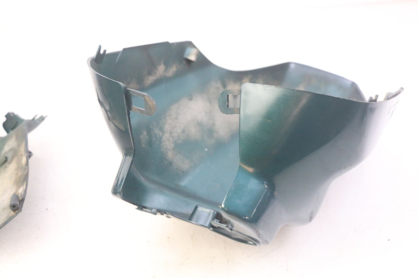 photo de GUARDABARROS DELANTERO PEUGEOT SV 125 (1991 - 1994) - Zoom sobre los componentes