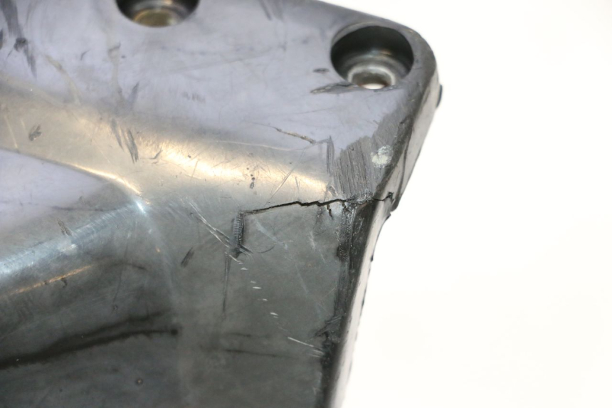 photo de GUARDABARROS DELANTERO PEUGEOT TREKKER TKR 50 (2005 - 2014) - Detalle de la pieza