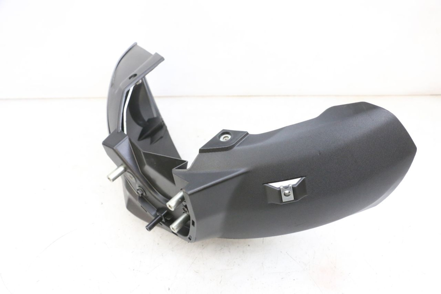 photo de GUARDABARROS DELANTERO YAMAHA TRICITY 300 (2020 - 2024) - Primer plano técnico