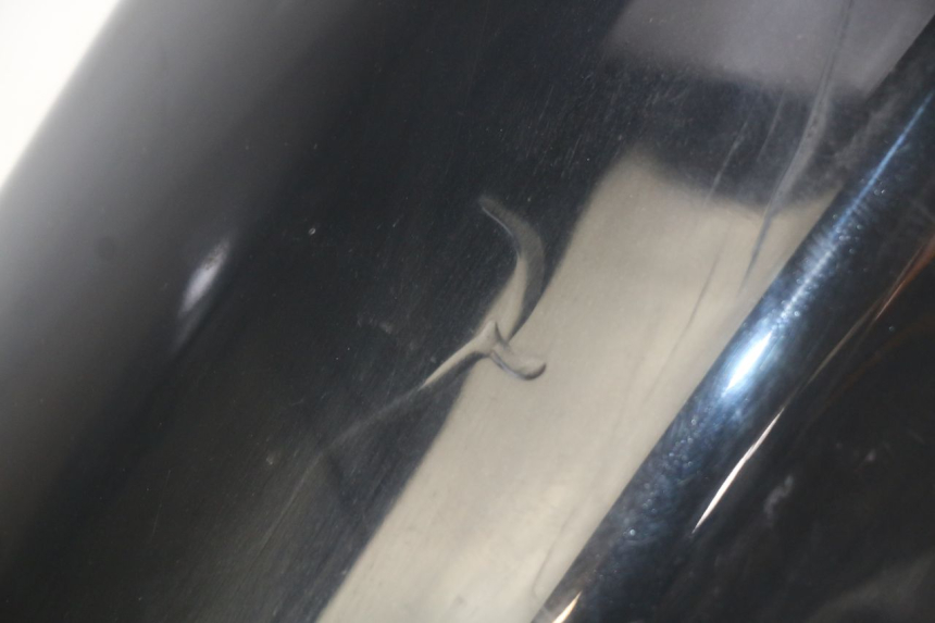 photo de GUARDABARROS DELANTERO YAMAHA XMAX X-MAX 125 (2006 - 2009) - Detalles de los puntos de fijación