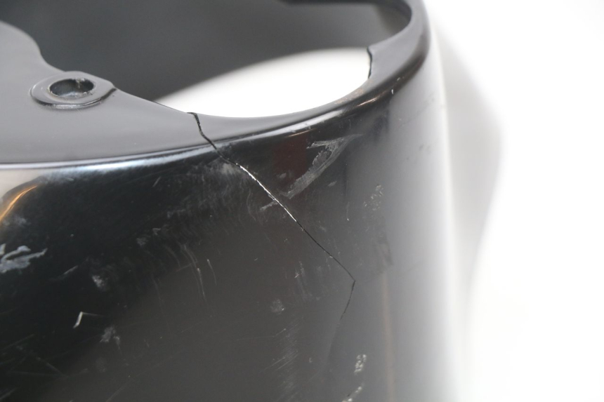 photo de GUARDABARROS DELANTERO PIAGGIO ZIP 2T 50 (2009 - 2019) - Detalles de los puntos de fijación