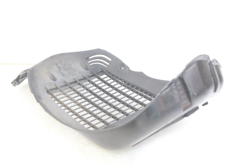 photo de REJILLA DEL RADIADOR PIAGGIO BEVERLY 125 (2010 - 2015) - Otra perspectiva