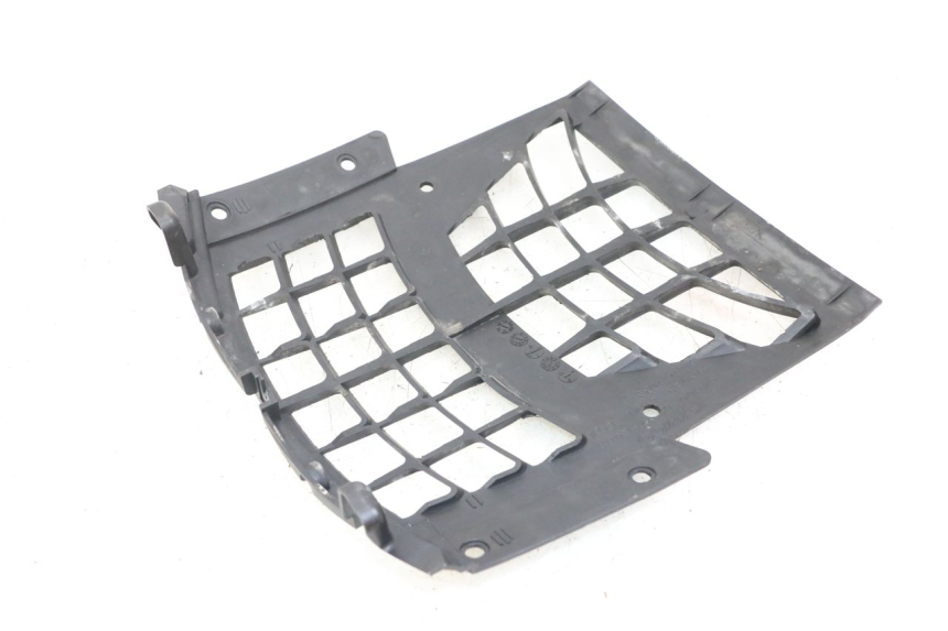 photo de RADIADOR CUBIERTA KYMCO DINK STREET 125 (2009 - 2014) - Detalle de la pieza