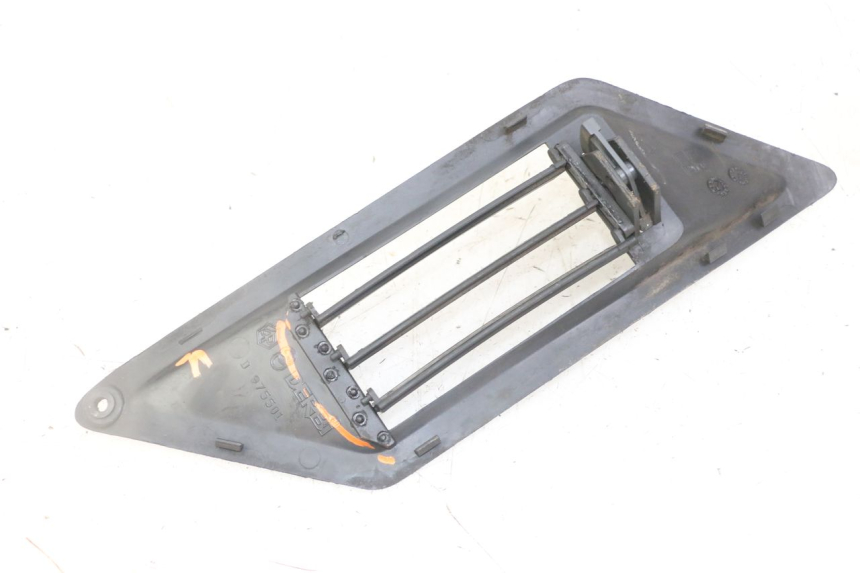 photo de RADIADOR CUBIERTA DERECHA GILERA NEXUS 125 (2009 - 2013) - Detalle de la pieza