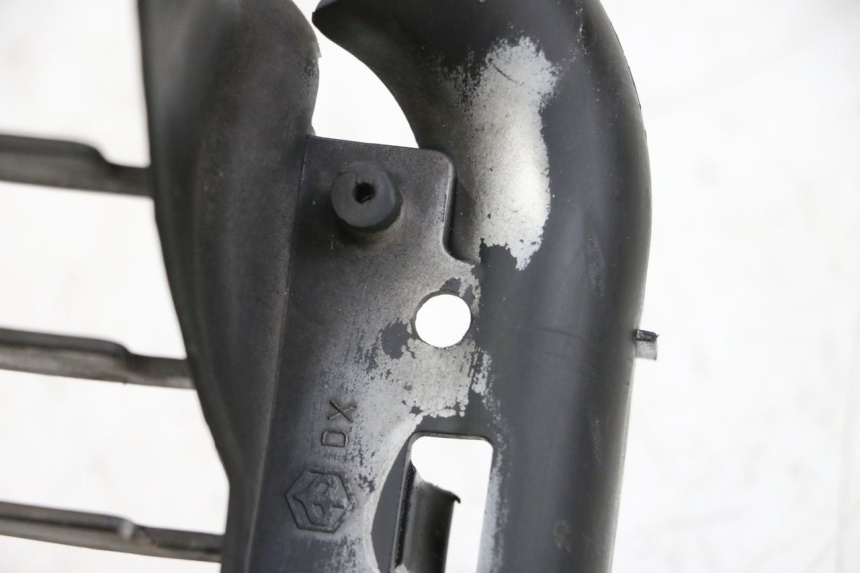 photo de RADIADOR CUBIERTA DERECHA PIAGGIO VESPA GTS SUPER IE 125 (2009 - 2016) - Zoom estado de uso