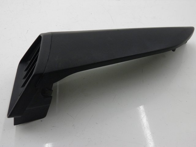 photo de RADIADOR CUBIERTA DERECHA YAMAHA YBR 125 (2007 - 2009) - Zoom estado de uso