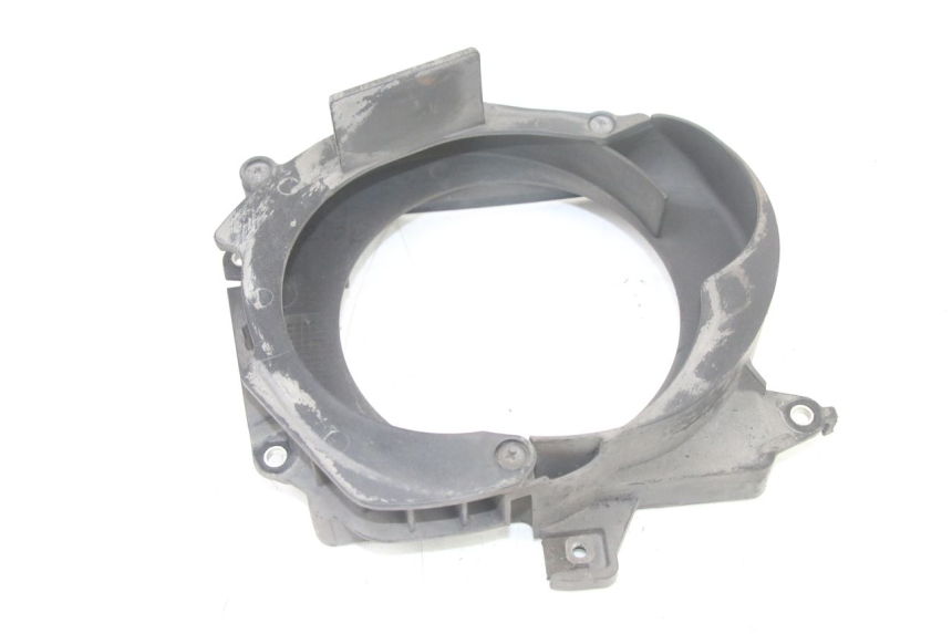 photo de RADIADOR CUBIERTA HONDA FORZA 125 (2021 - 2025) - Primer plano técnico