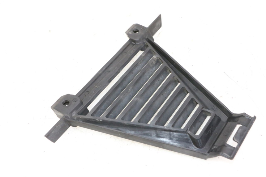 photo de RADIADOR CUBIERTA BMW G310 R 310 (2016 - 2020) - Detalle de la pieza