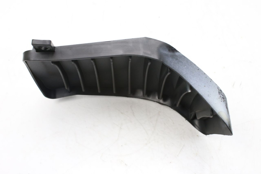 photo de REJILLA DEL RADIADOR IZQUIERDA PIAGGIO VESPA GTS IGET ABS 125 (2017 - 2023) - Detalle de la pieza