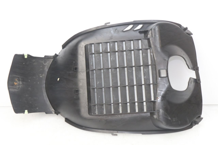 photo de REJILLA DEL RADIADOR PEUGEOT GEOPOLIS 400 (2007 - 2013) - Otra perspectiva