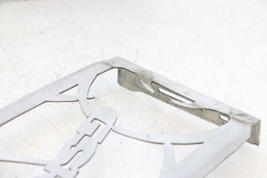 photo de RADIADOR CUBIERTA SUZUKI GSR 600 (2005 - 2012) - Características distintivas