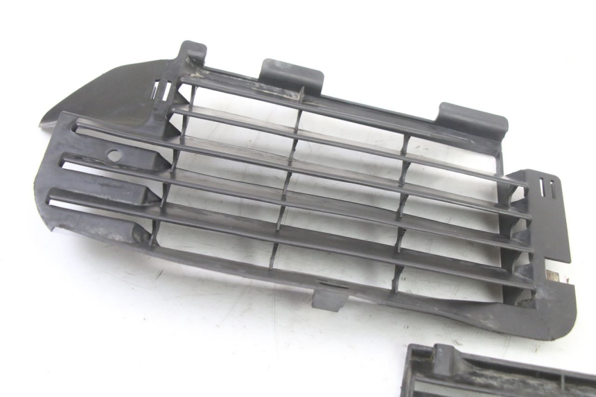 photo de RADIADOR CUBIERTA HONDA MTX TC02 125 (1987 - 1989) - Detalle de la pieza