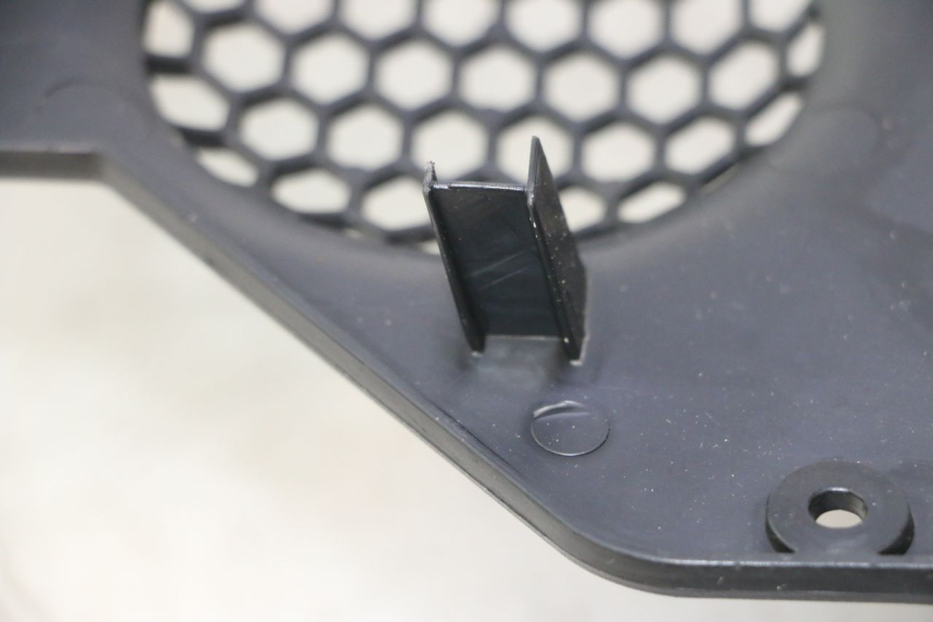 photo de RADIADOR CUBIERTA PIAGGIO MP3 HPE 530 (2022 - 2026) - Detalle de la pieza