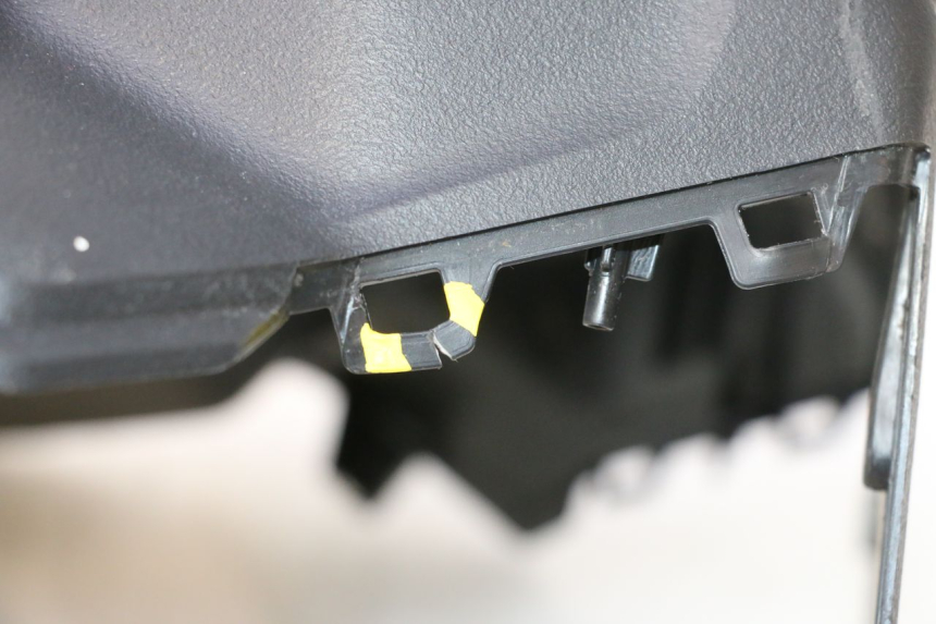 photo de RADIADOR CUBIERTA PIAGGIO MP3 HPE 530 (2022 - 2026) - Características distintivas